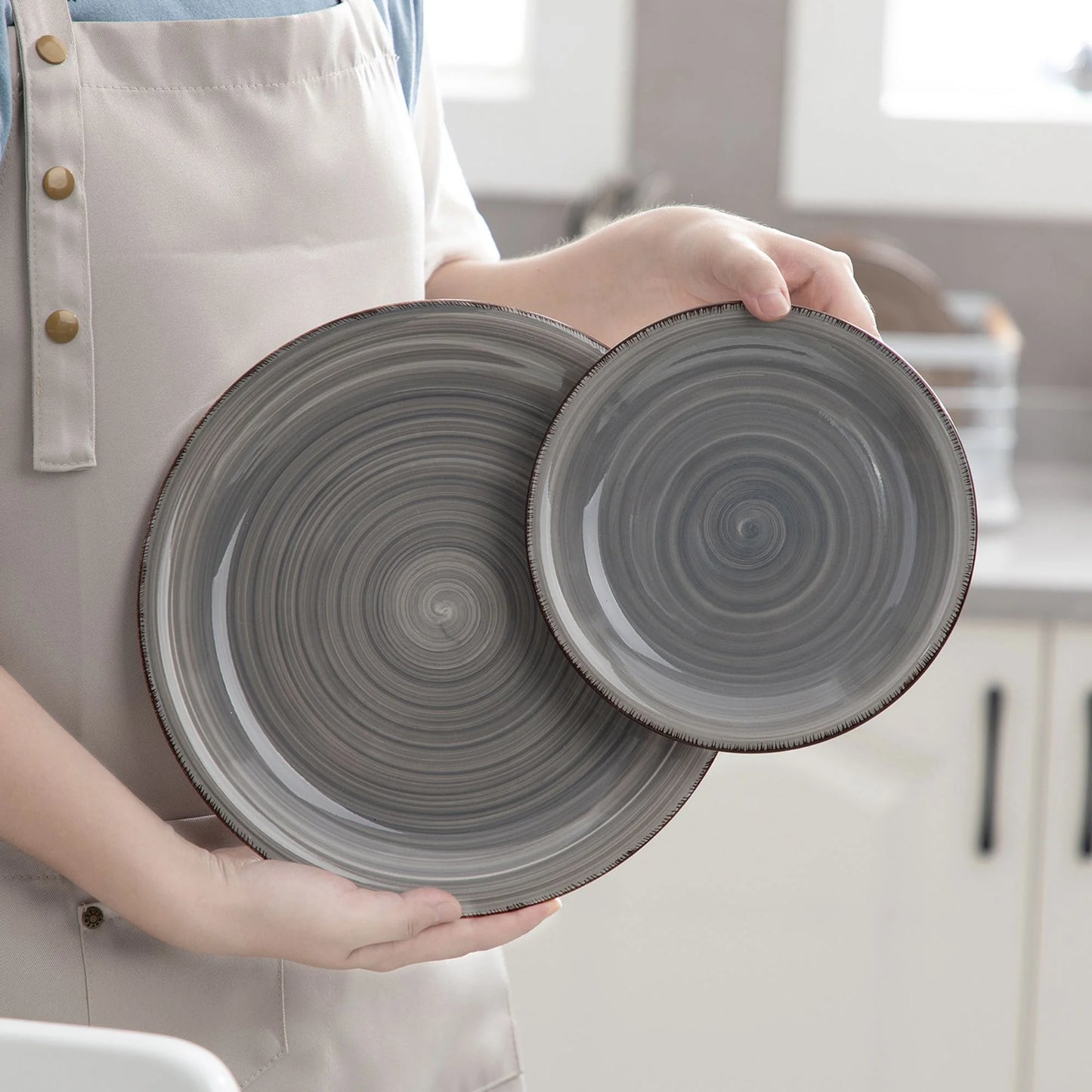 , Series Bella, 16 Piece Stoneware Dinnerware Set, Grey Dinner Set, Service for 4