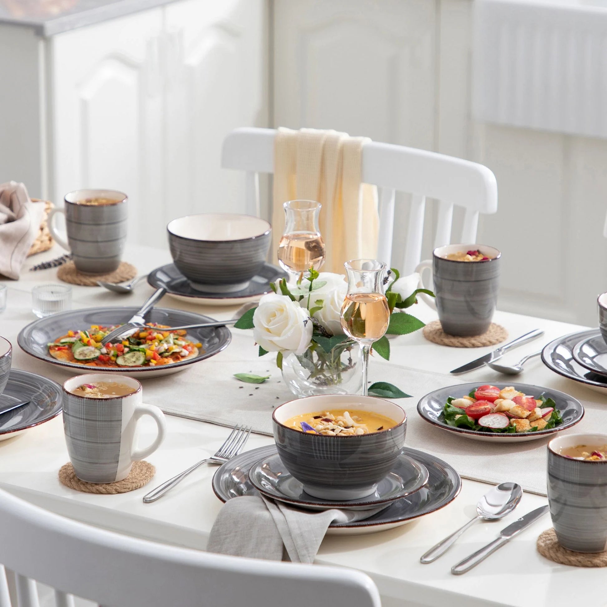 , Series Bella, 16 Piece Stoneware Dinnerware Set, Grey Dinner Set, Service for 4