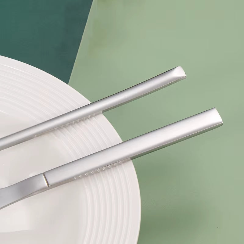4Pcs/16Pcs Stainless Steel Cutlery Set Steak Cutlery Spoon for Dessert Dinner Party Applicable to Restaurants